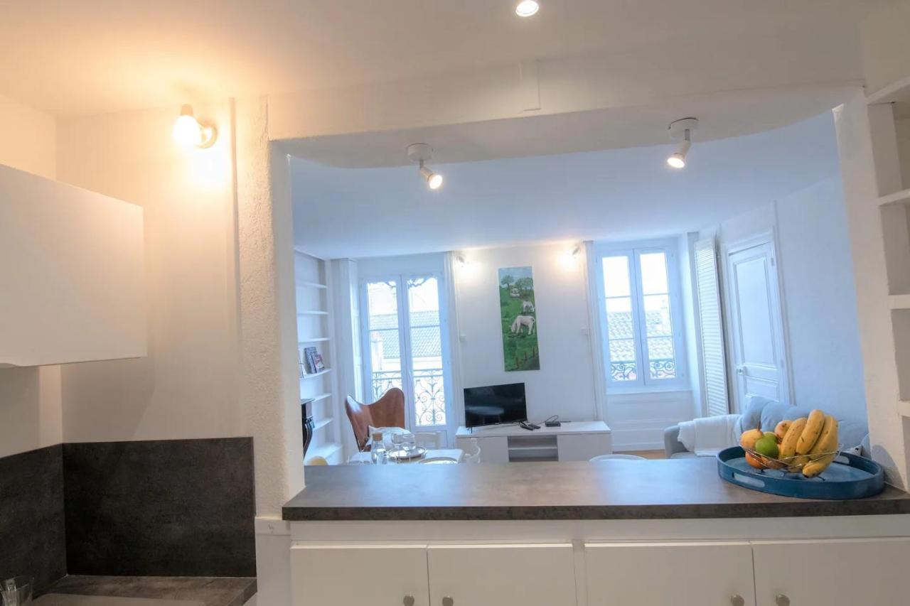 Mâcon La Place Gourmande מראה חיצוני תמונה